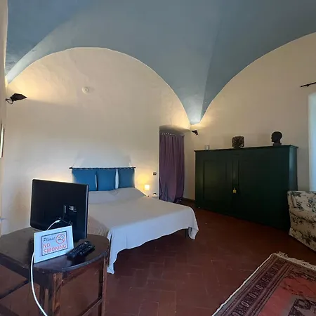 Apartment Wine Florence Lawrence Casignano